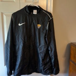 Men’s Nike black windbreaker size L. Brand new long sleeve PITT Panthers